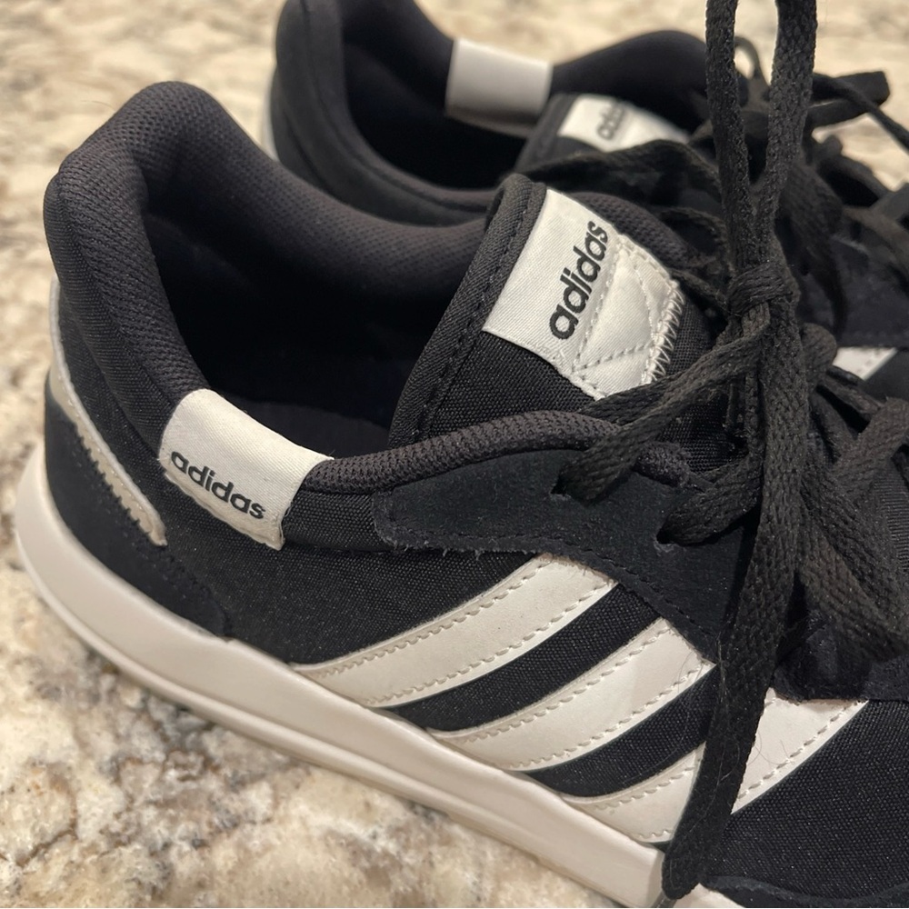 Adidas Retrorun Womens Sneakers Black White Retro Running Shoes EH1859 Size 9.5 - Picture 9 of 15